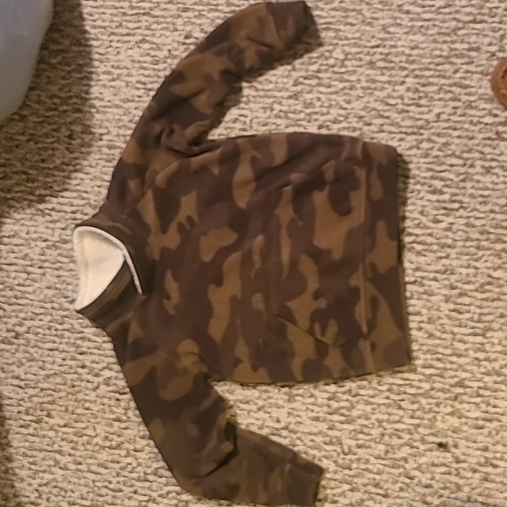 Fleece pullover